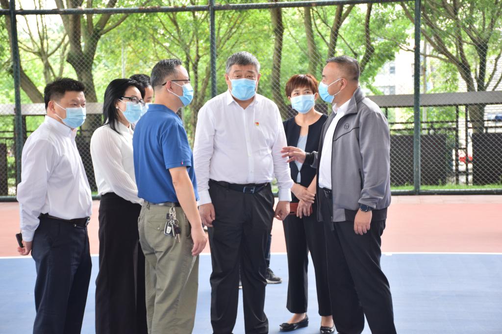 疫情防控合川区委书记郑立伟来我校调研疫情防控工作